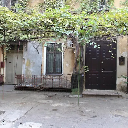 On Langeronovskaya Apartment